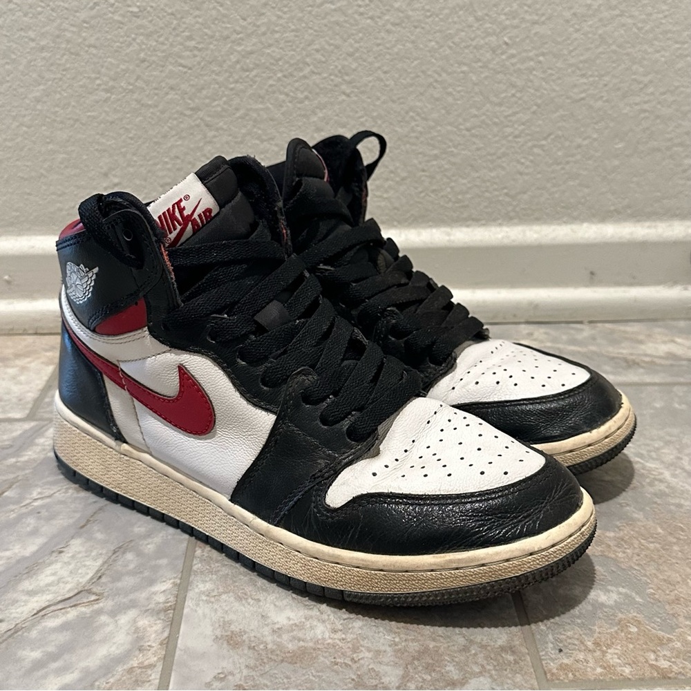 Jordan 1 Retro High Top